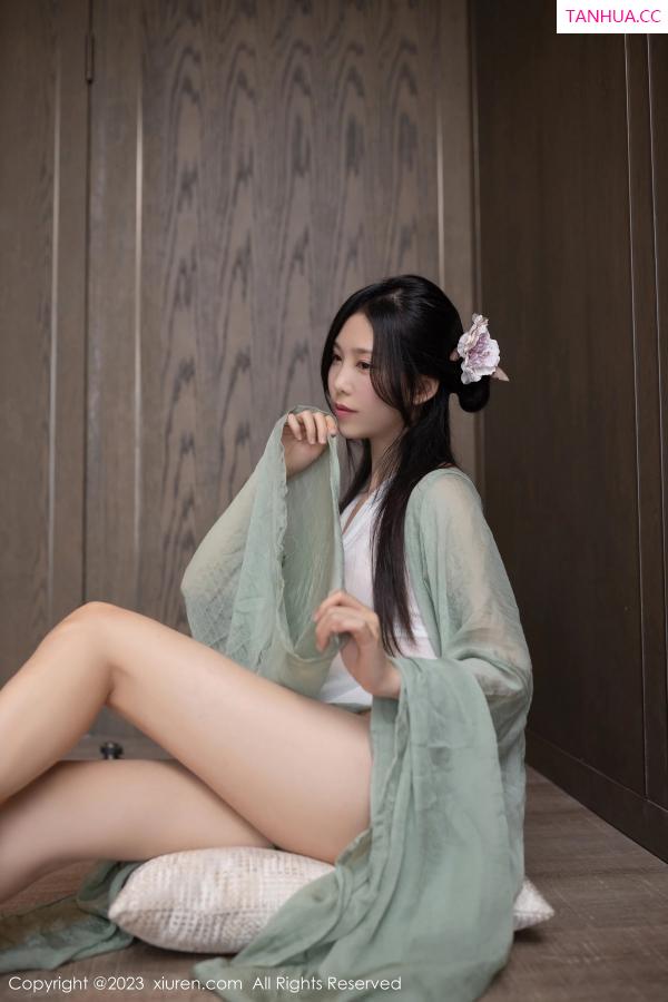 陈若依 抖娘利世 [XiuRen]高清写真图 2023.03.15 No.6420 利世 古装美腿第3张图片